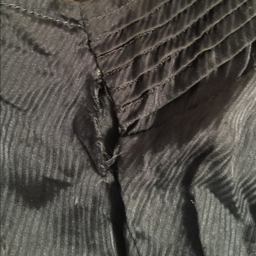 Trinity navy Top. - Picture 4 of 4